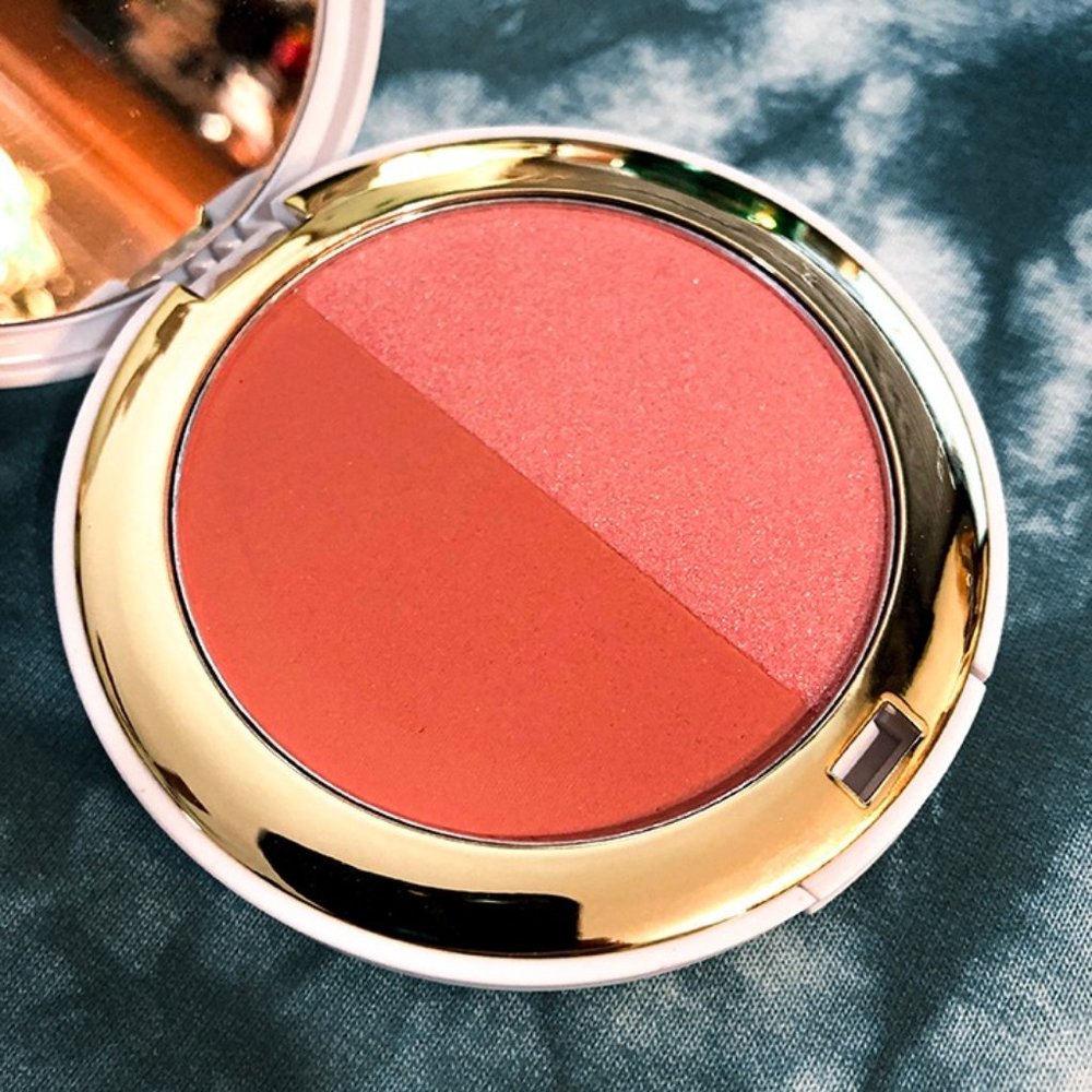 Gigi Gorgeous – The Only Blush Duo